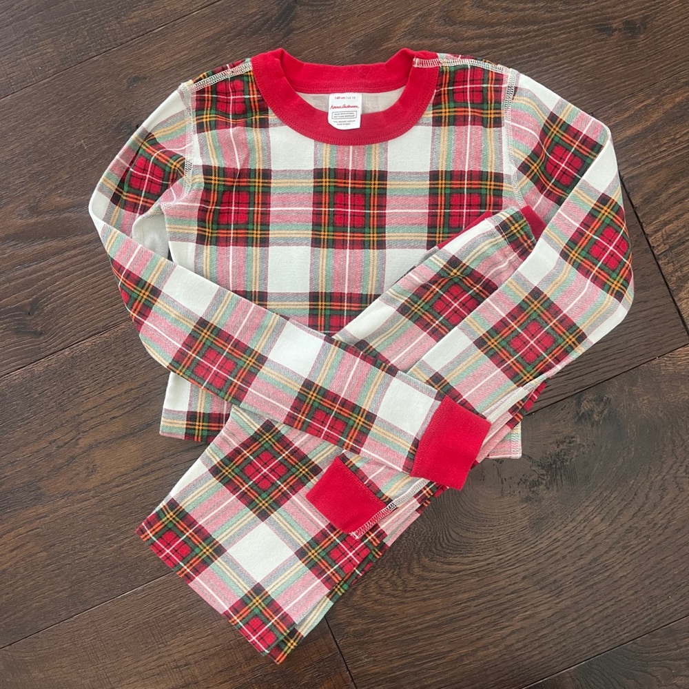 Hanna Andersson Christmas pajamas. Used but like new condition. Size 10